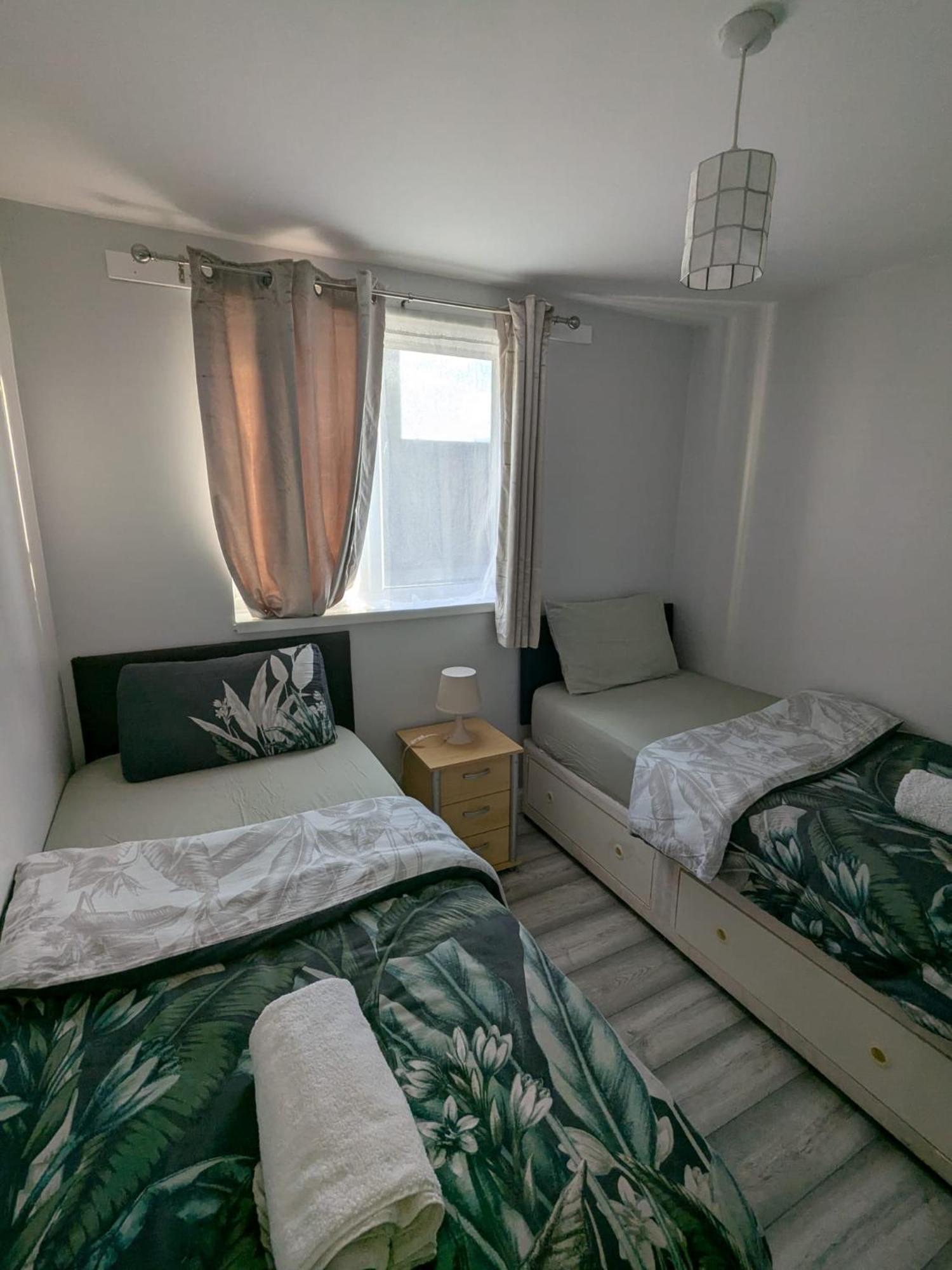 A&A Apartment Basildon Nevendon Kültér fotó