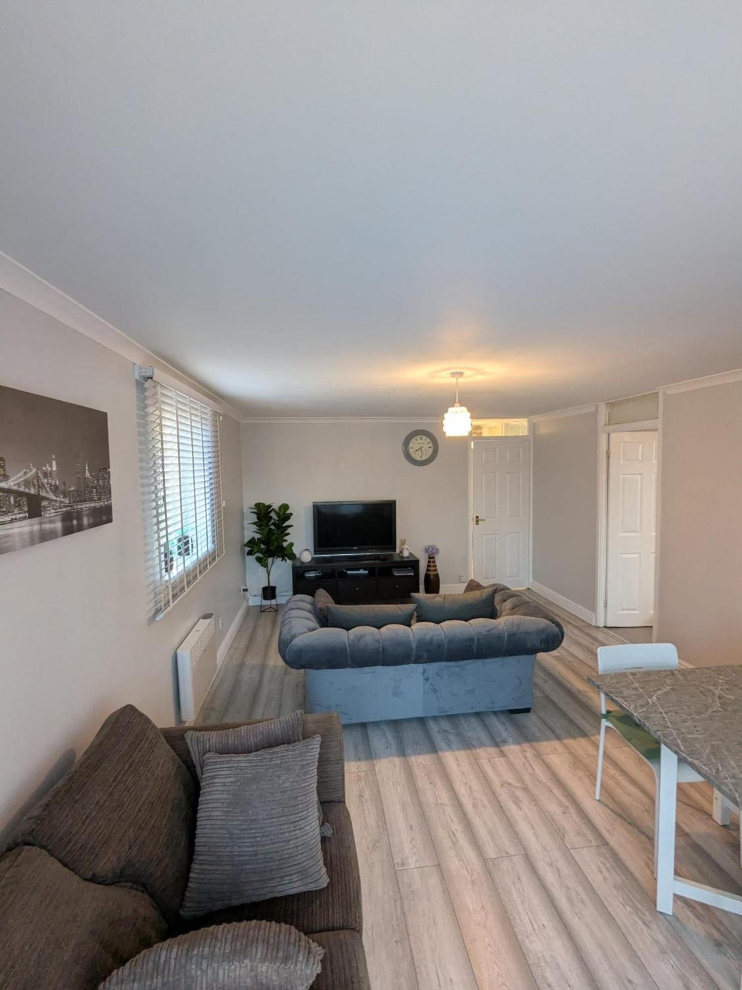 A&A Apartment Basildon Nevendon Kültér fotó