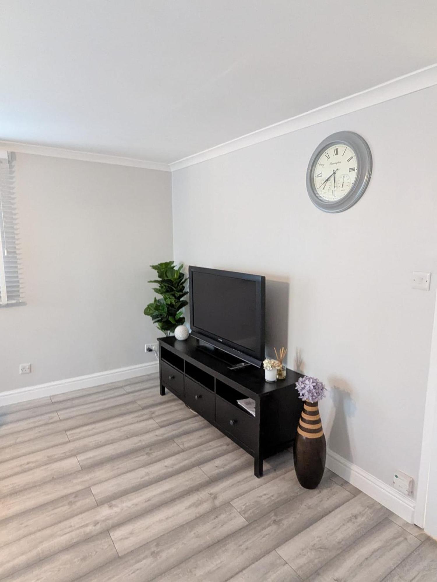 A&A Apartment Basildon Nevendon Kültér fotó